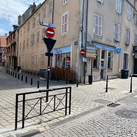 Beau Studio Centre Ville Et Proche Gare Bourges Exterior photo